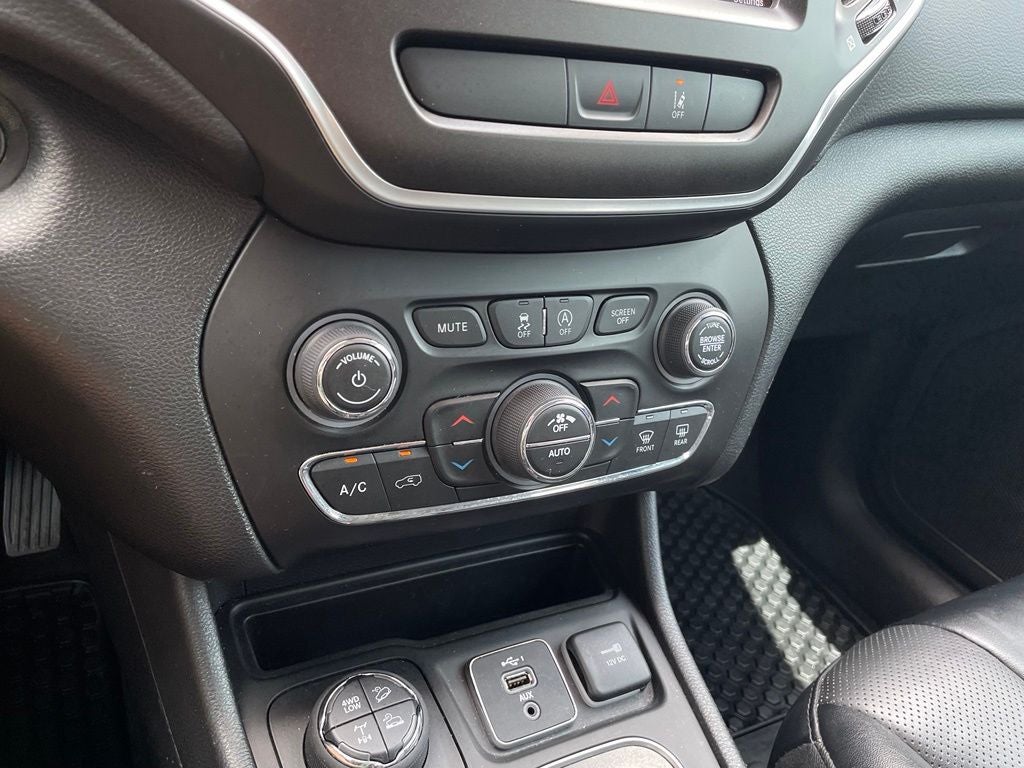 2022 Jeep Cherokee Trailhawk