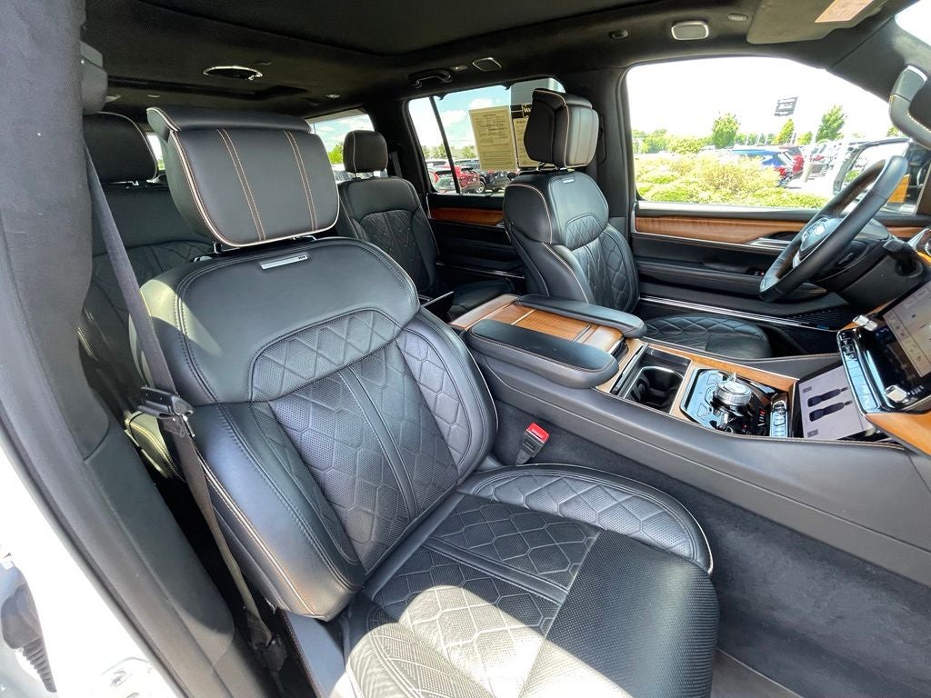 2024 Jeep Grand Wagoneer L Series III