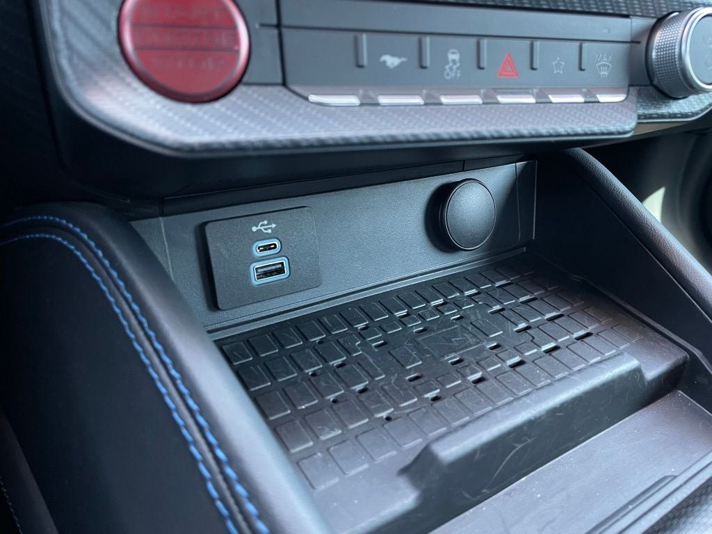 2024 Ford Mustang Dark Horse