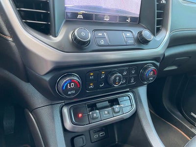 2021 GMC Acadia AT4
