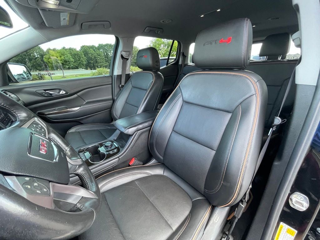 2021 GMC Acadia AT4