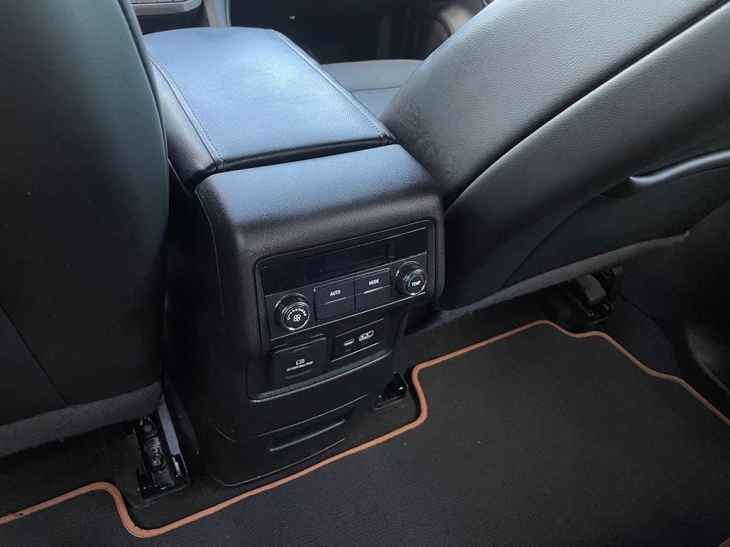2021 GMC Acadia AT4