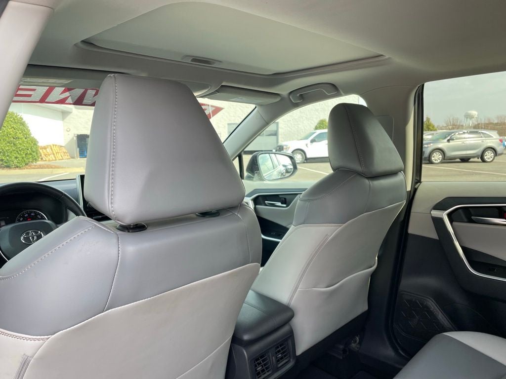 2019 Toyota RAV4 XLE Premium