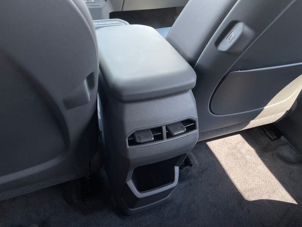 2027 Kia EV3 Base