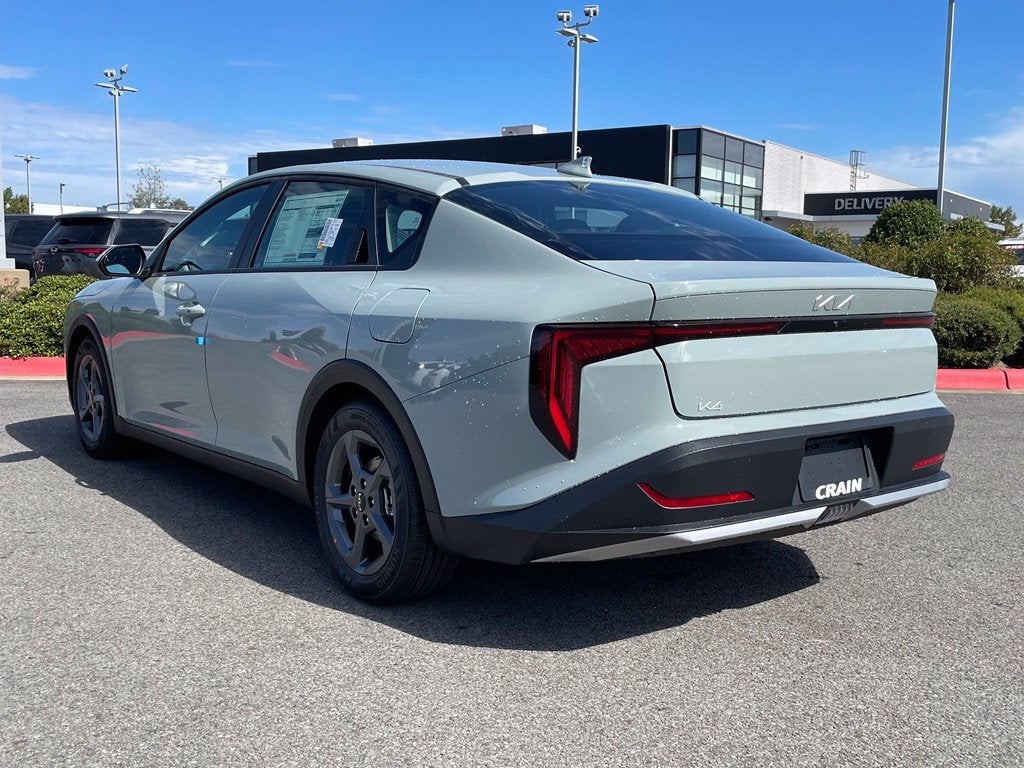 2026 Kia K4 LXS
