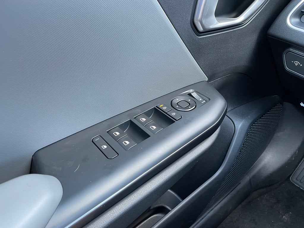 2027 Kia K4 LXS