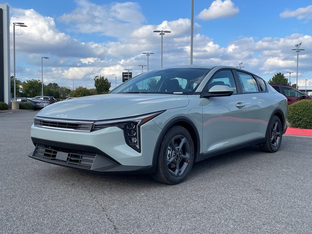 2027 Kia K4 LXS