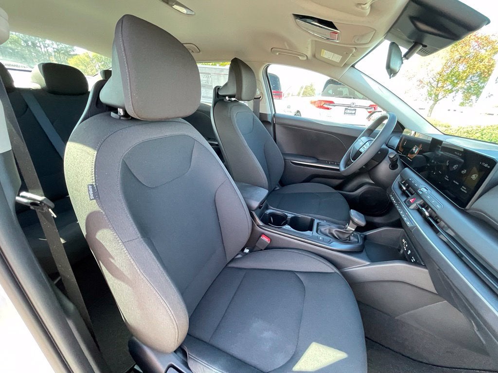 2027 Kia K4 LX
