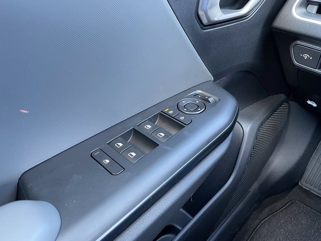 2027 Kia K4 LXS