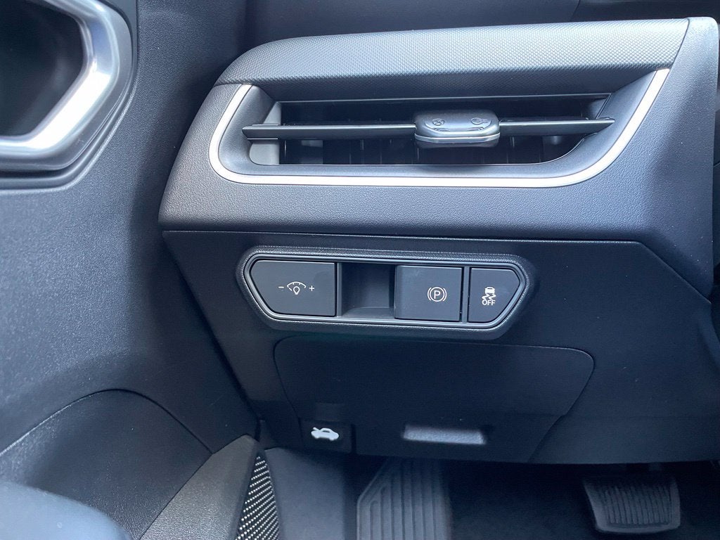 2027 Kia K4 LXS