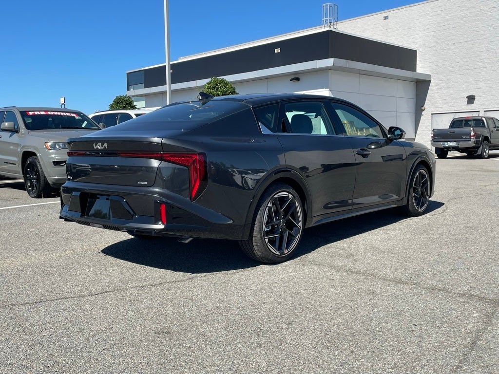 2025 Kia K4 GT-Line