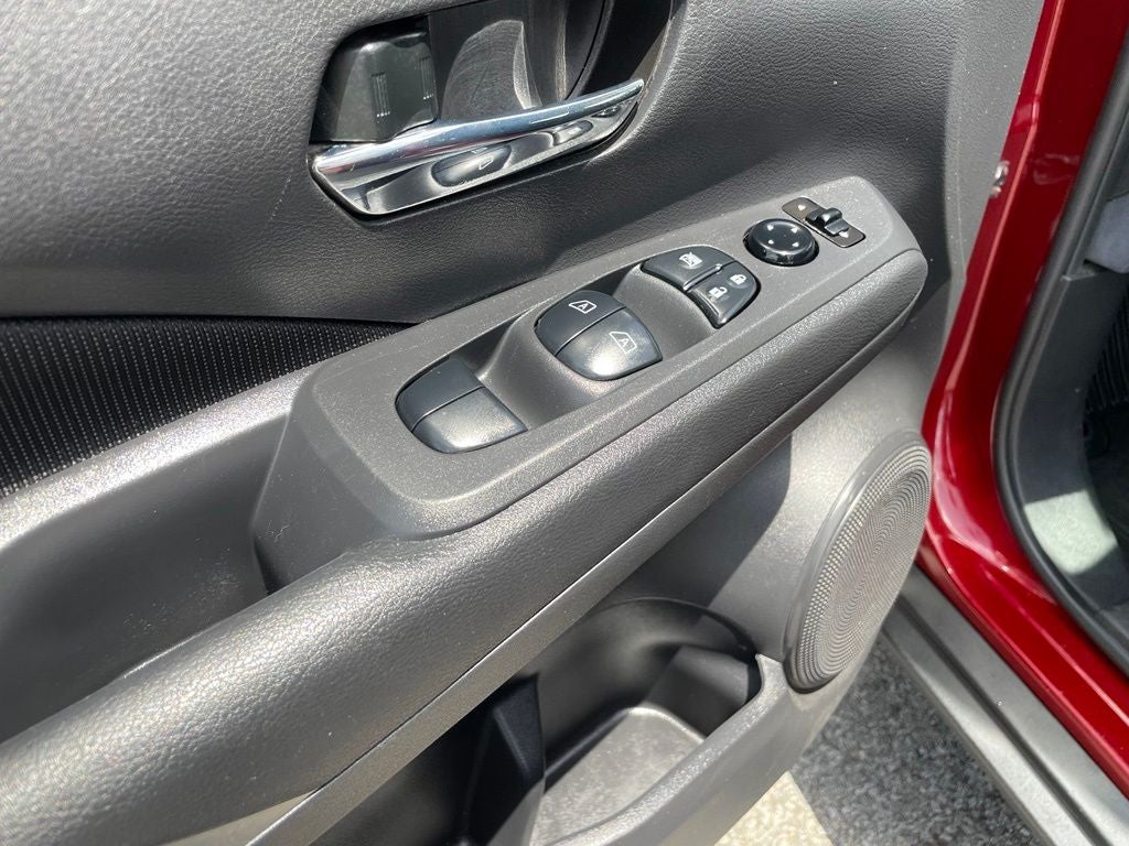 2022 Nissan Kicks SV