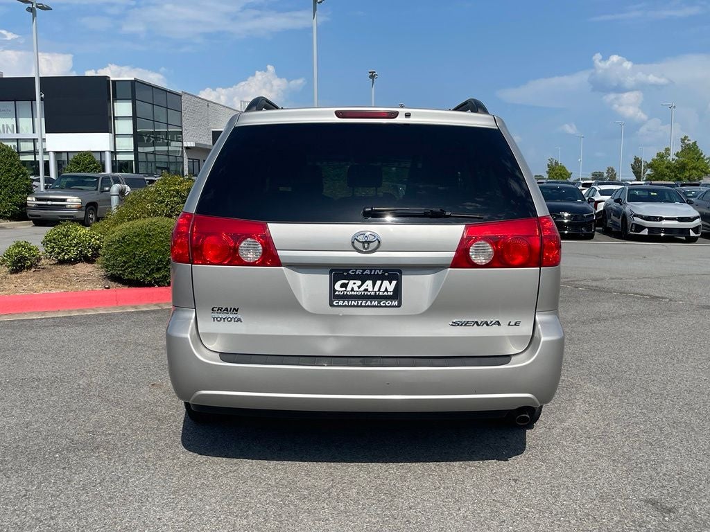 2009 Toyota Sienna LE