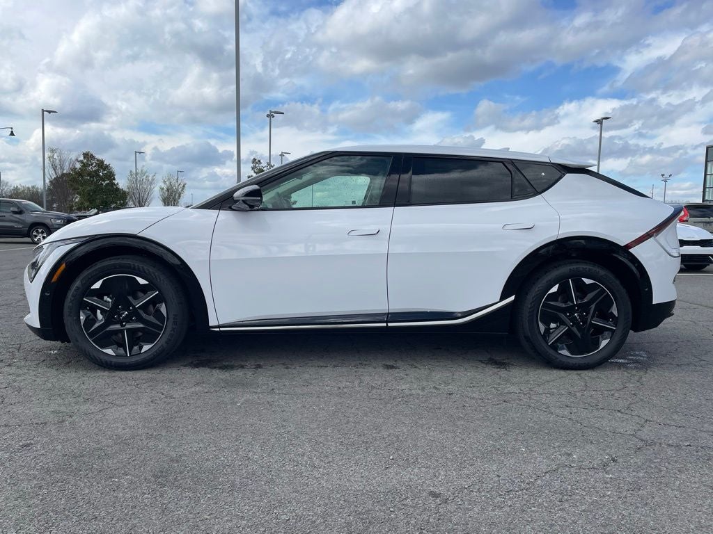 2025 Kia EV6 Wind
