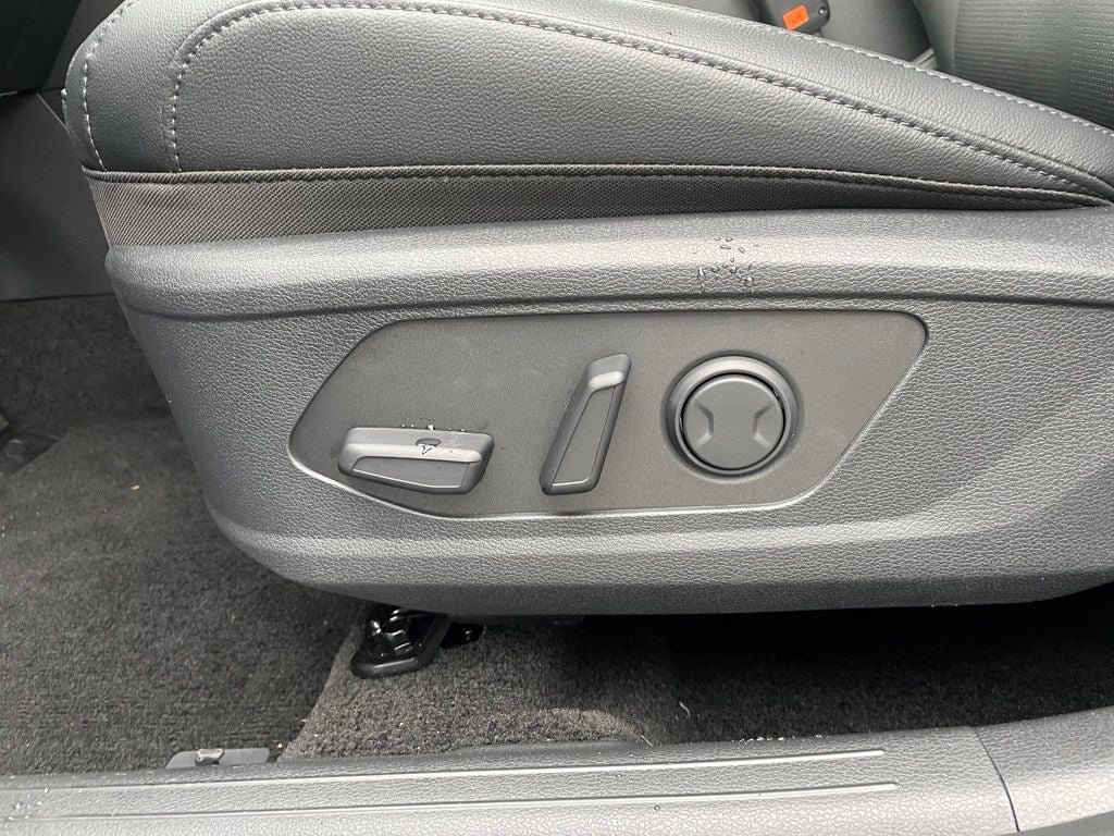 2027 Kia Sportage EX