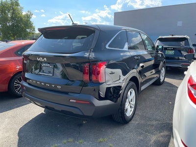 2022 Kia Sorento LX