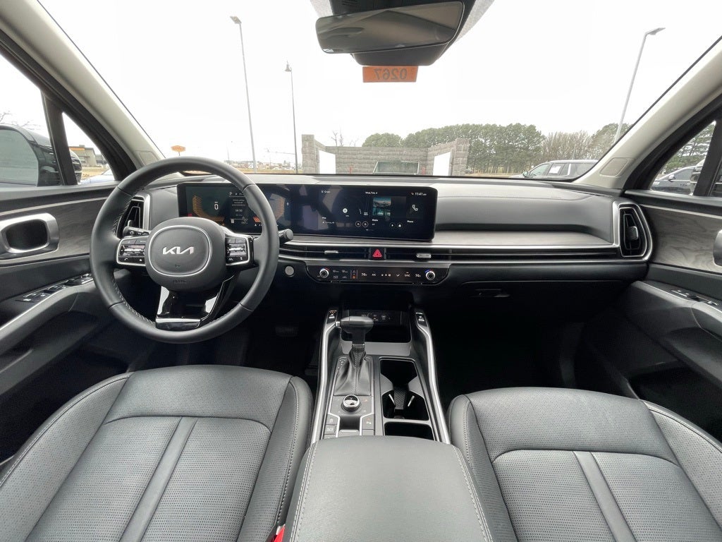 2025 Kia Sorento X-Line EX