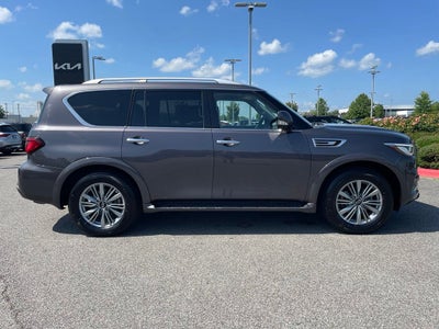 2024 INFINITI QX80 LUXE