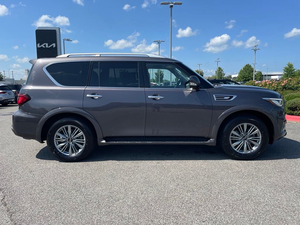 2024 INFINITI QX80 LUXE