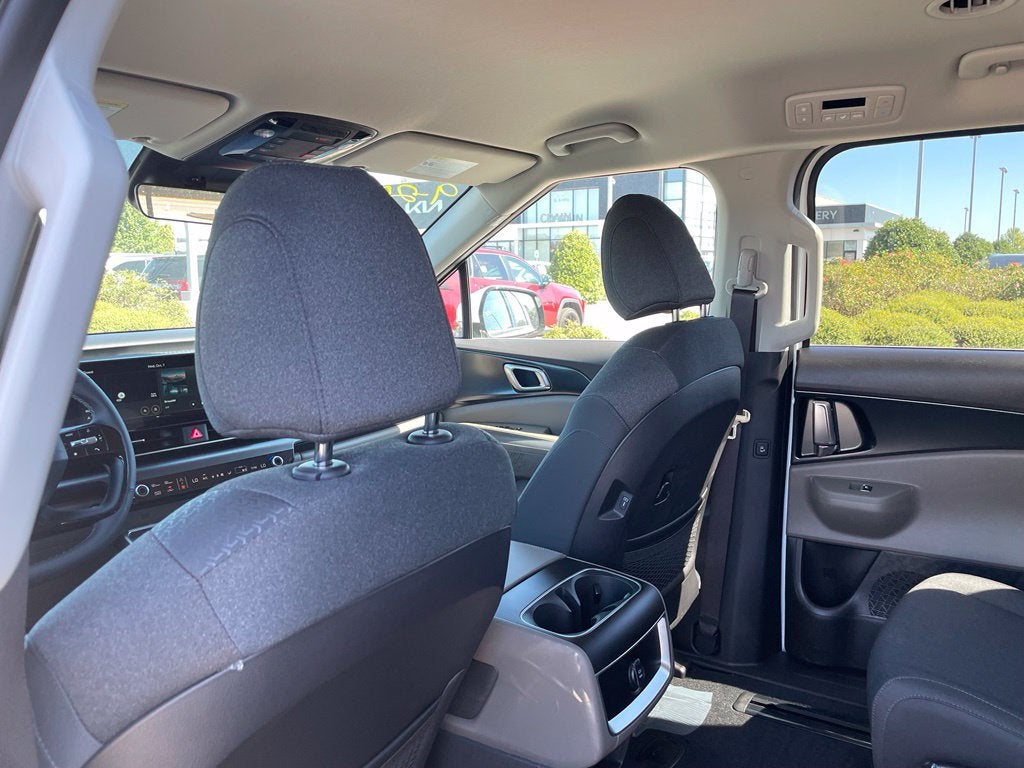 2027 Kia Carnival LX