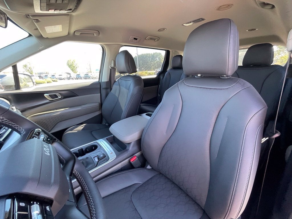 2027 Kia Carnival LXS