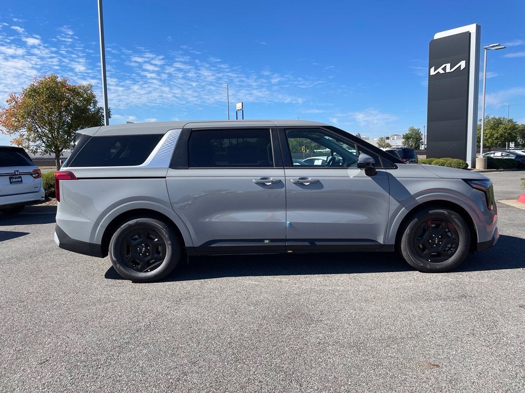 2027 Kia Carnival LXS