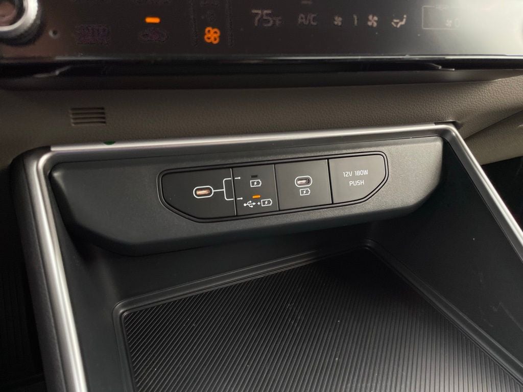 2026 Kia Carnival LXS