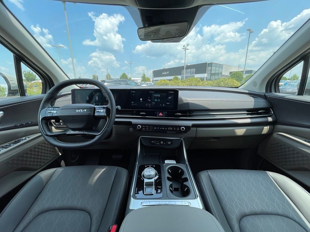 2027 Kia Carnival Hybrid EX