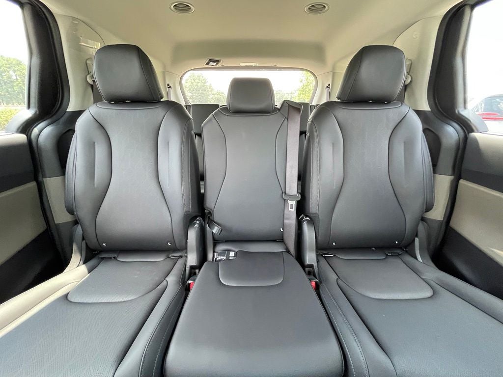 2027 Kia Carnival Hybrid EX