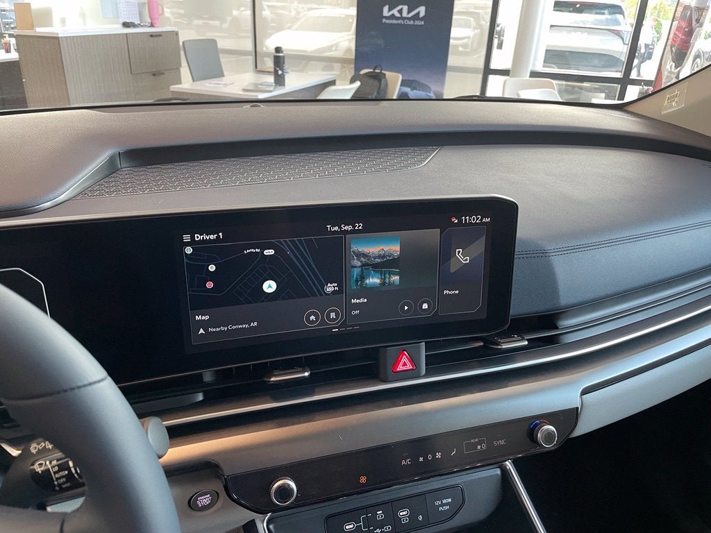2027 Kia Carnival SX