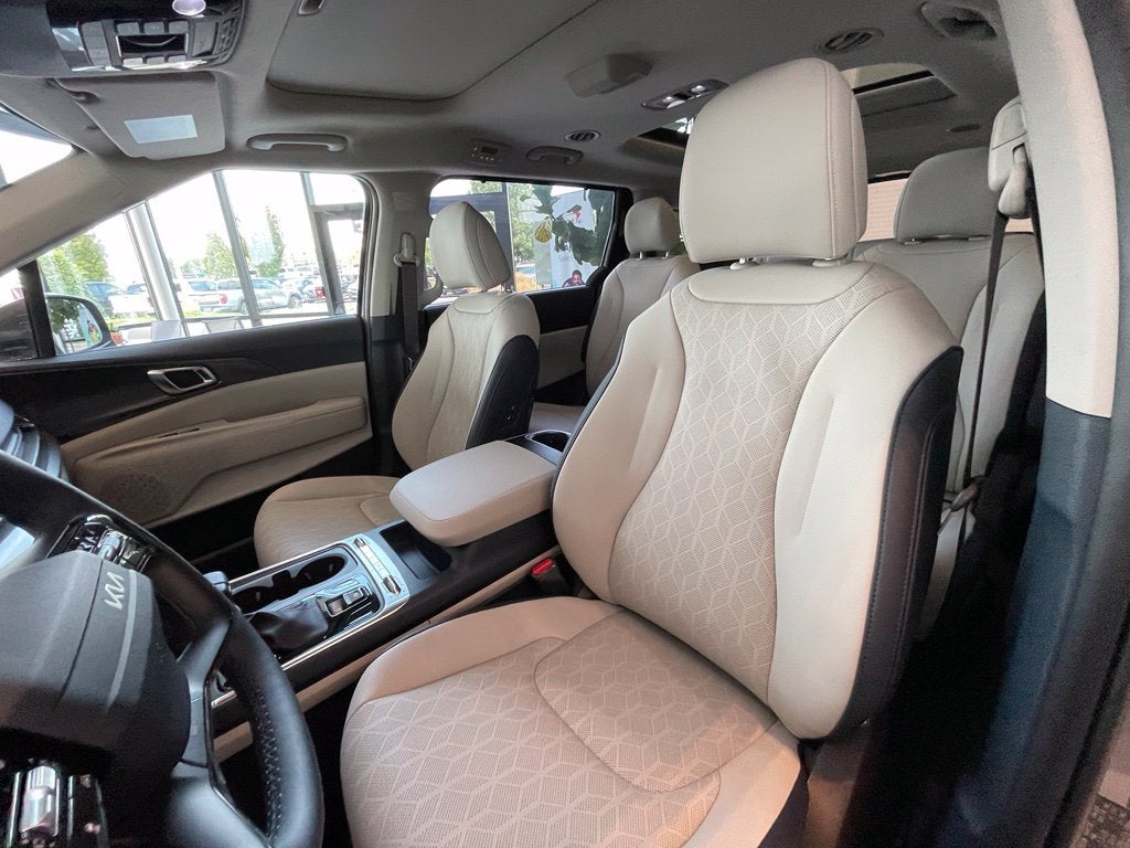 2027 Kia Carnival SX