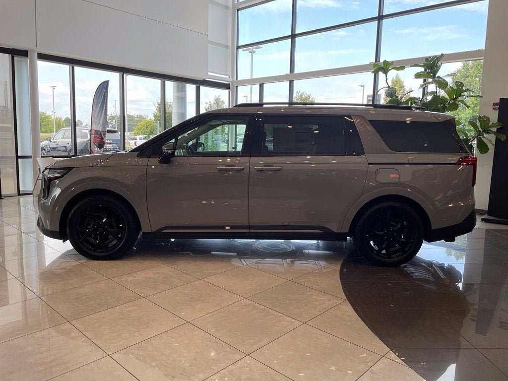 2027 Kia Carnival SX