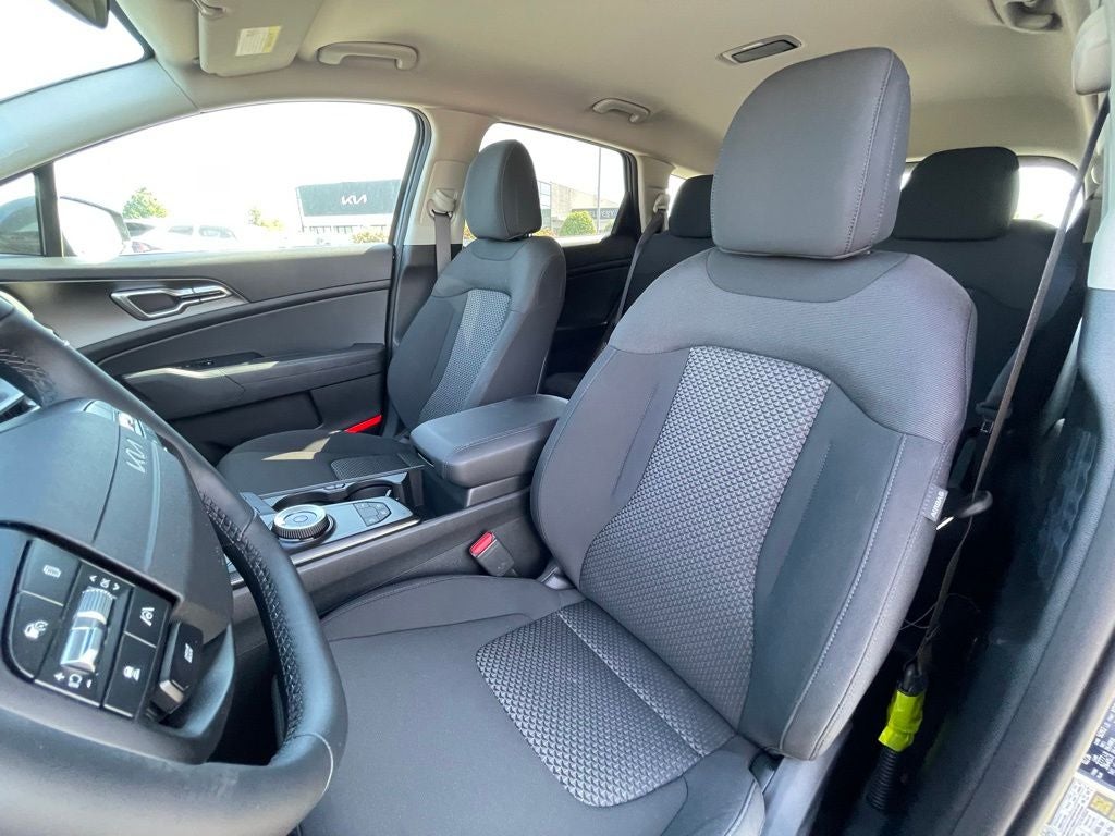 2026 Kia Sportage Hybrid S
