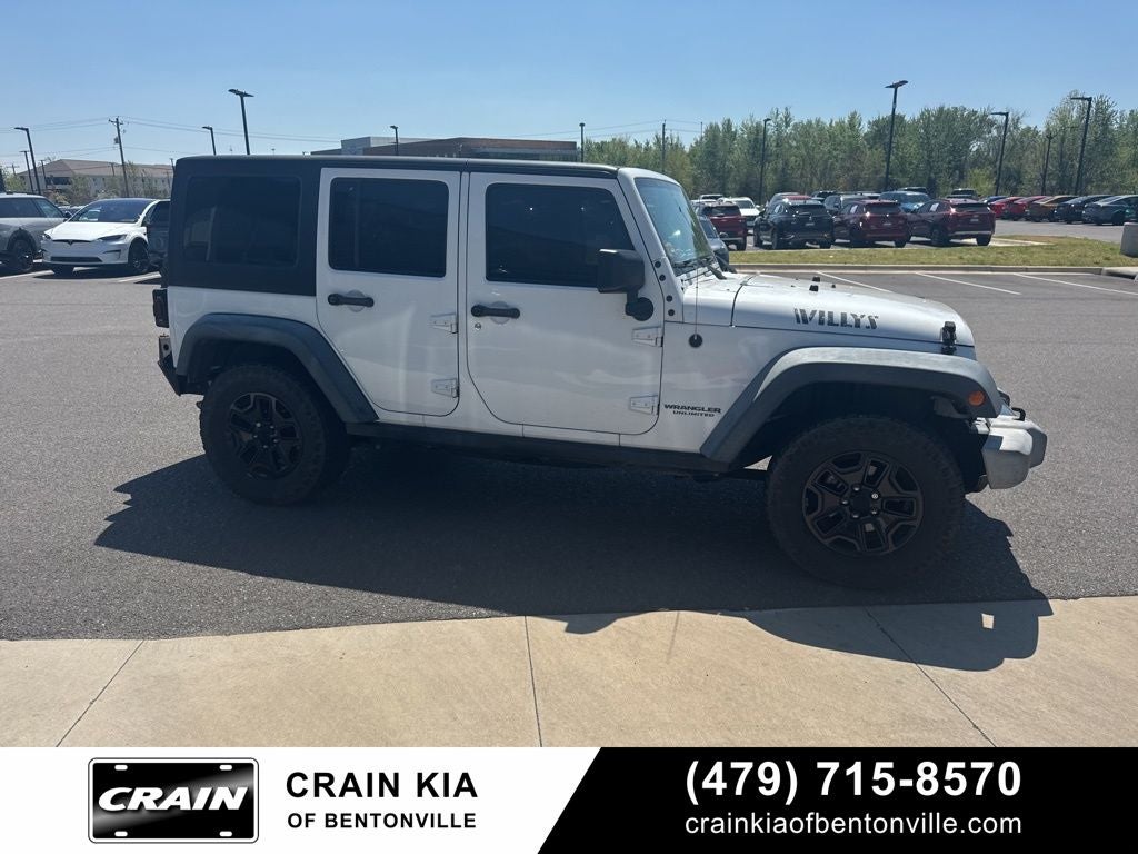 2016 Jeep Wrangler Unlimited Willys - 4WD / CLEAN CARFAX