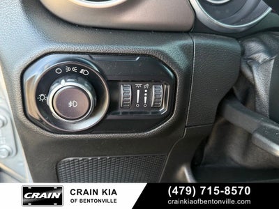 2018 Jeep Wrangler Unlimited Sport - 4WD / CLEAN CARFAX / LIFTED!