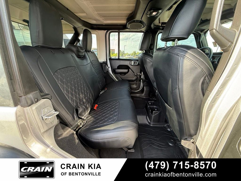 2018 Jeep Wrangler Unlimited Sport - 4WD / CLEAN CARFAX / LIFTED!