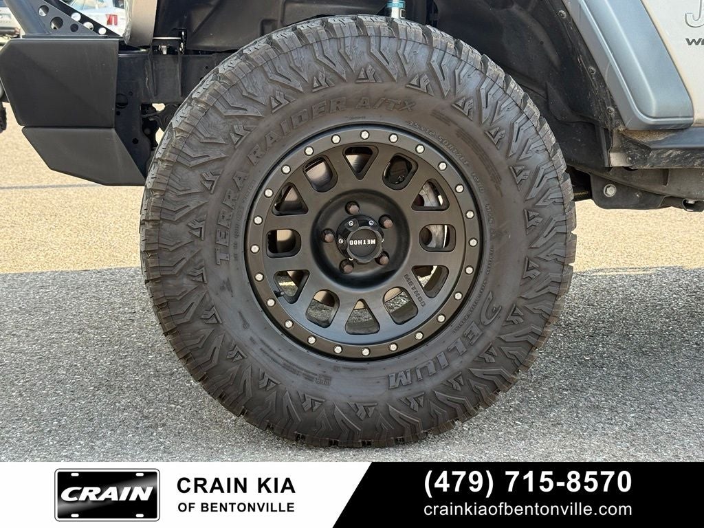 2018 Jeep Wrangler Unlimited Sport - 4WD / CLEAN CARFAX / LIFTED!