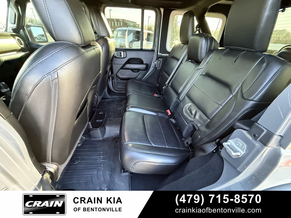 2019 Jeep Wrangler Unlimited Sahara Altitude - 4WD