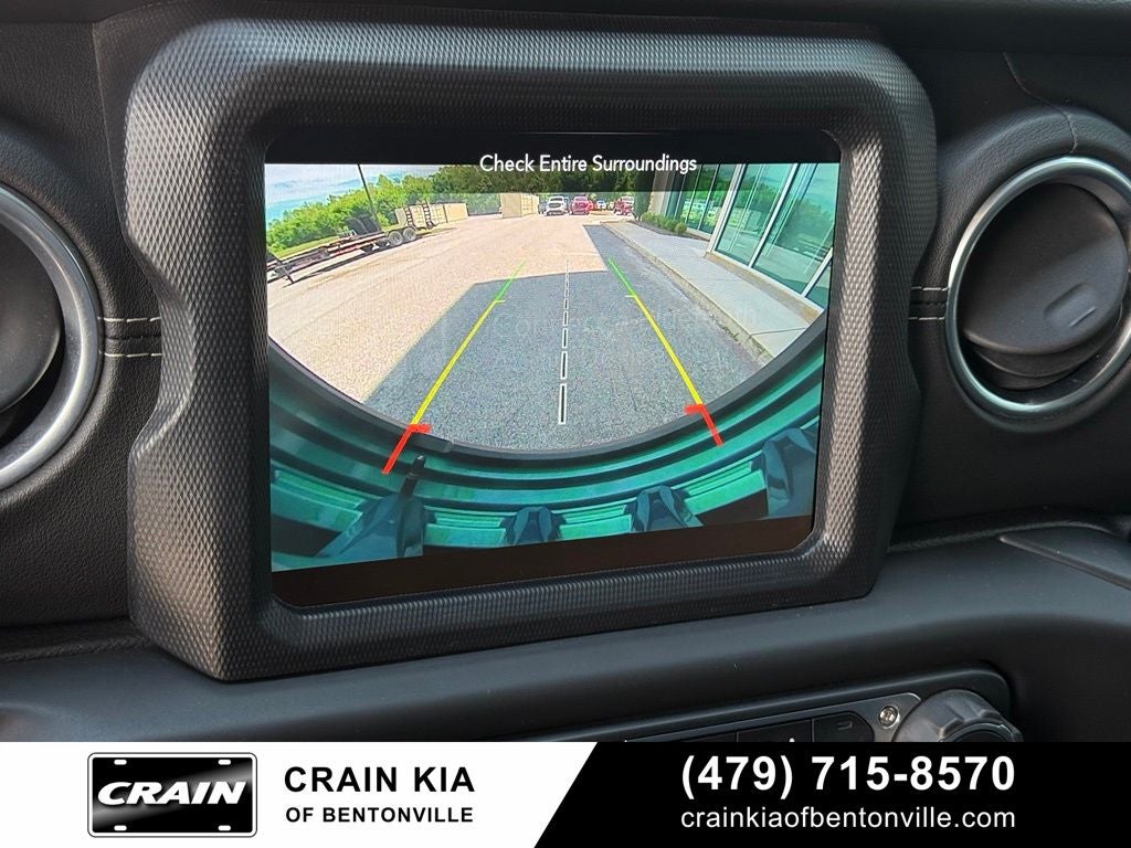 2018 Jeep Wrangler Unlimited Sahara - $48,230 MSRP / 4WD / ONE OWNER / LIFTED!