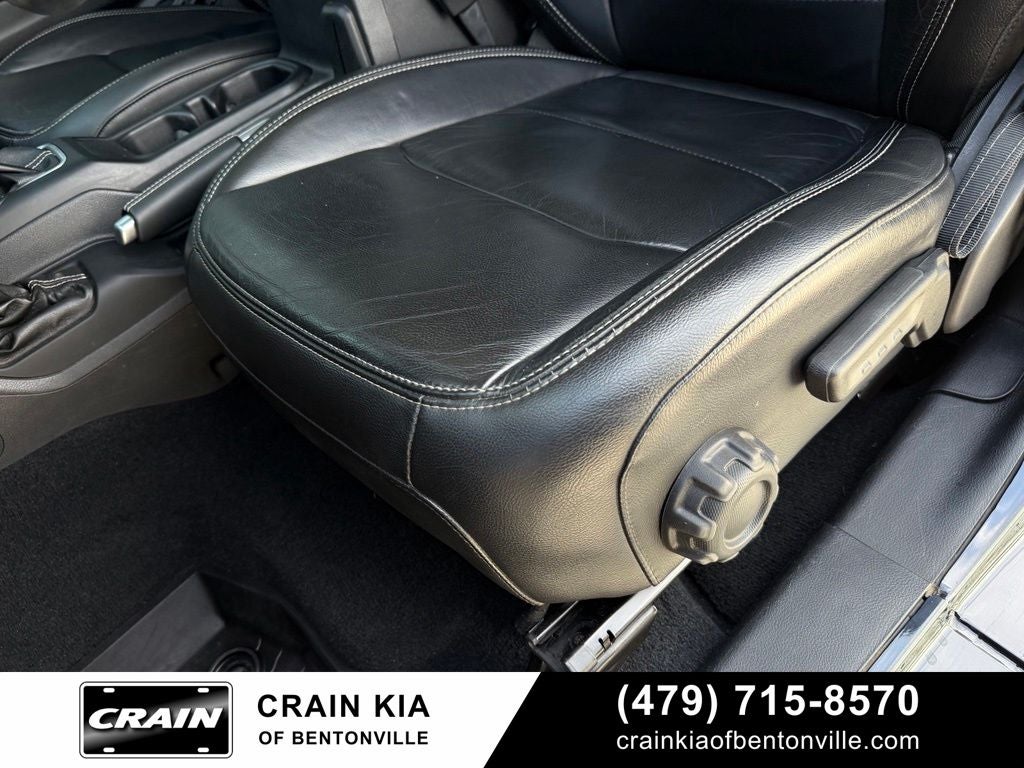 2018 Jeep Wrangler Unlimited Sahara - $48,230 MSRP / 4WD / ONE OWNER / LIFTED!
