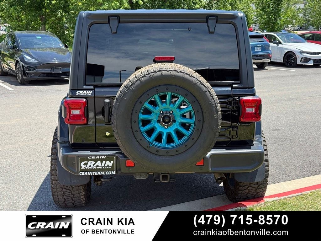 2018 Jeep Wrangler Unlimited Sahara - $48,230 MSRP / 4WD / ONE OWNER / LIFTED!