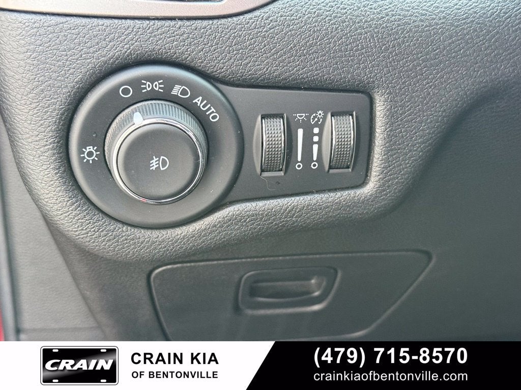 2021 Jeep Cherokee Latitude Lux - 4WD / PANO SUNROOF / CLEAN CARFAX