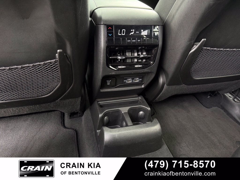 2024 Jeep Grand Cherokee L Altitude X - 4WD / PANORAMIC SUNROOF / CLEAN CARFAX