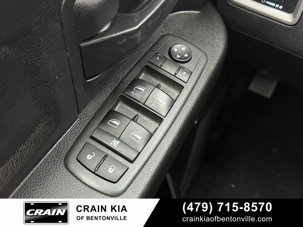 2021 RAM 1500 Classic Tradesman - CLEAN CARFAX / ONE OWNER / LOW MILES!