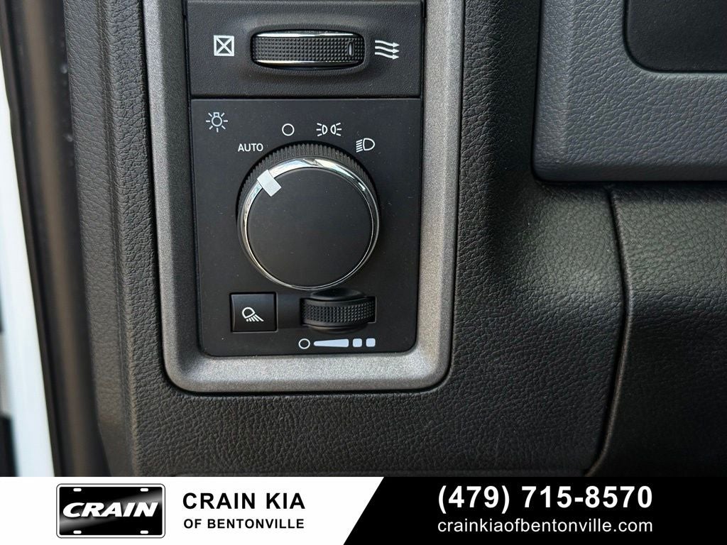 2020 RAM 1500 Classic Tradesman - CLEAN CARFAX / ONE OWNER