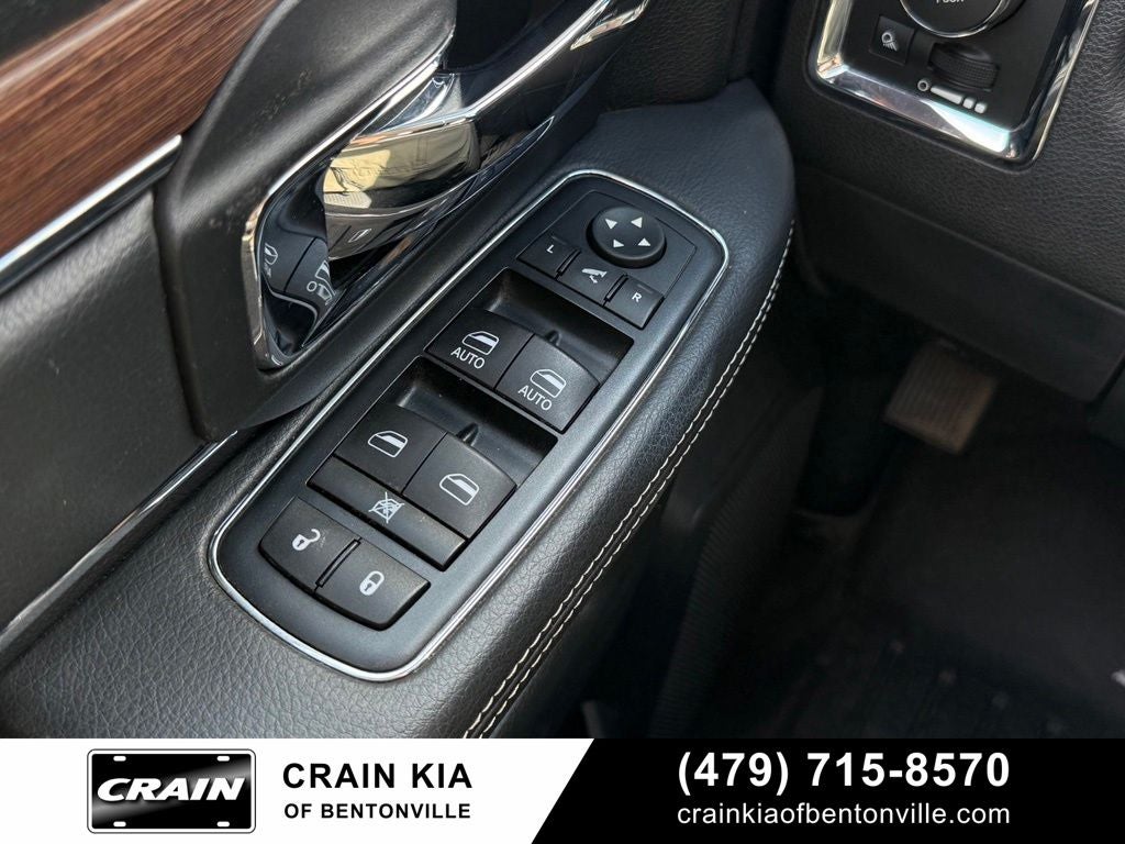 2016 RAM 1500 Laramie - 4WD / CLEAN CARFAX / ONE OWNER
