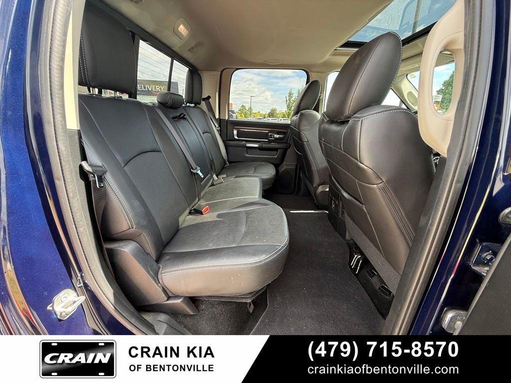 2016 RAM 1500 Laramie - 4WD / CLEAN CARFAX / ONE OWNER