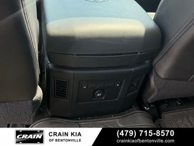 2015 RAM 1500 Laramie - 4WD / SUNROOF