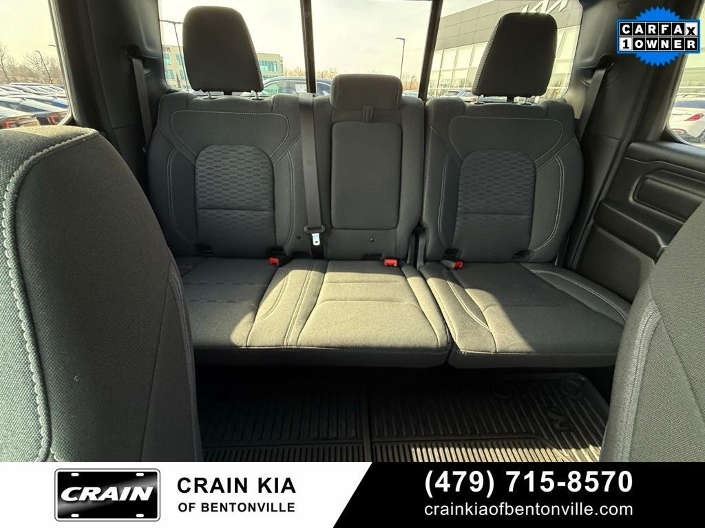 2025 RAM 1500 Warlock - 4WD / CLEAN CARFAX / ONE OWNER