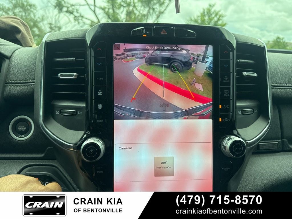 2025 RAM 1500 Laramie - 4WD / CLEAN CARFAX